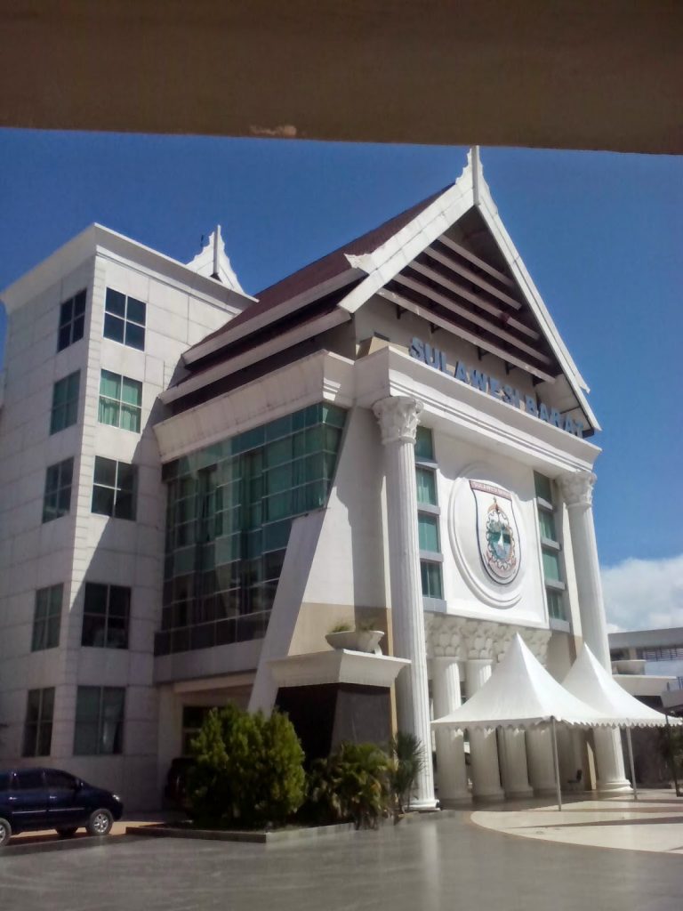 kantor_gub_sulbar